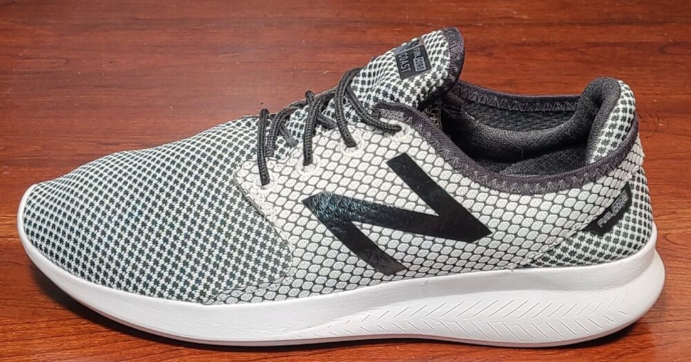 New Balance FuelCore Coast V3 Black, White Size 8.5 B Women’s Running Shoes